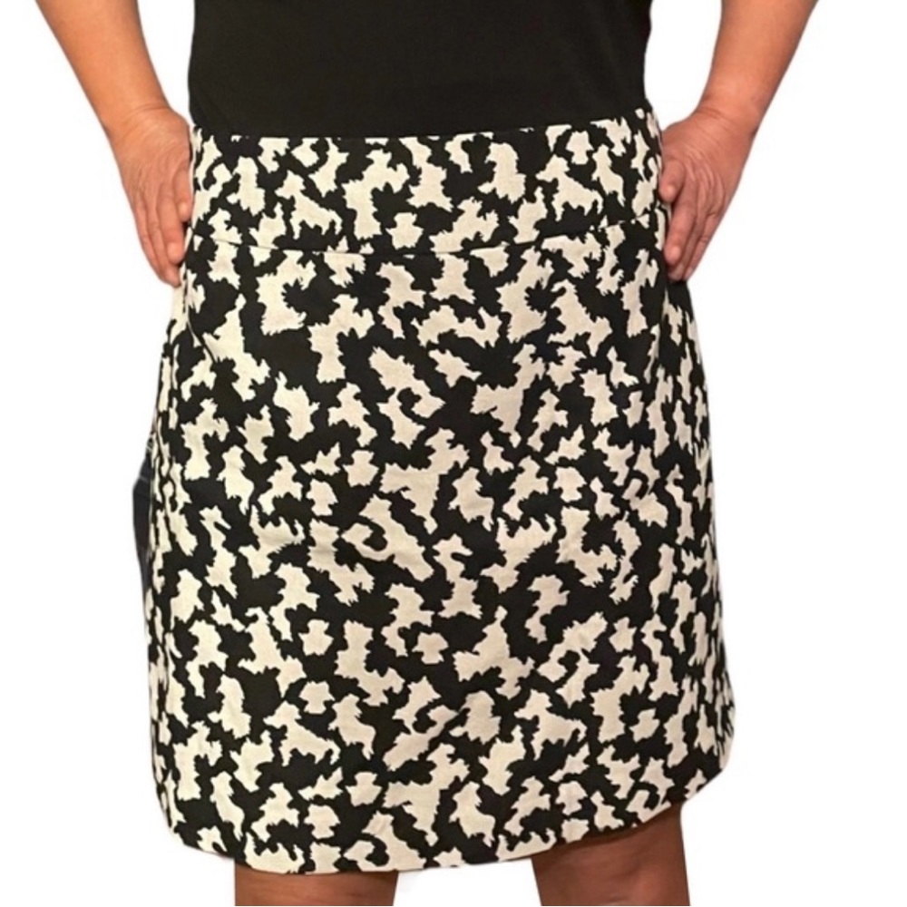 Loft women’s‎ size 0 black/cream print woven tweed skirt